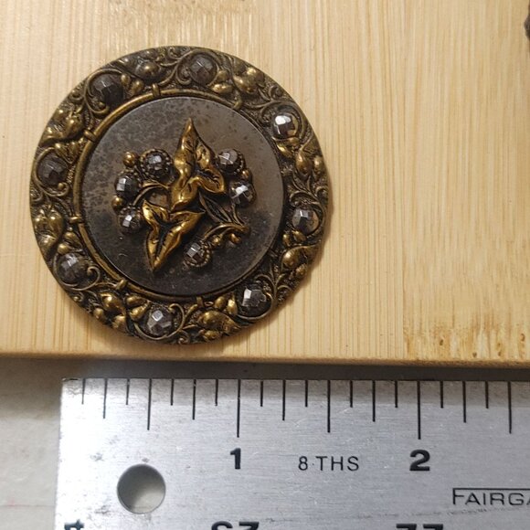 Antique Victorian Brass & Steel Button With Floral Design & Black Rhinestones - Picture 8 of 8
